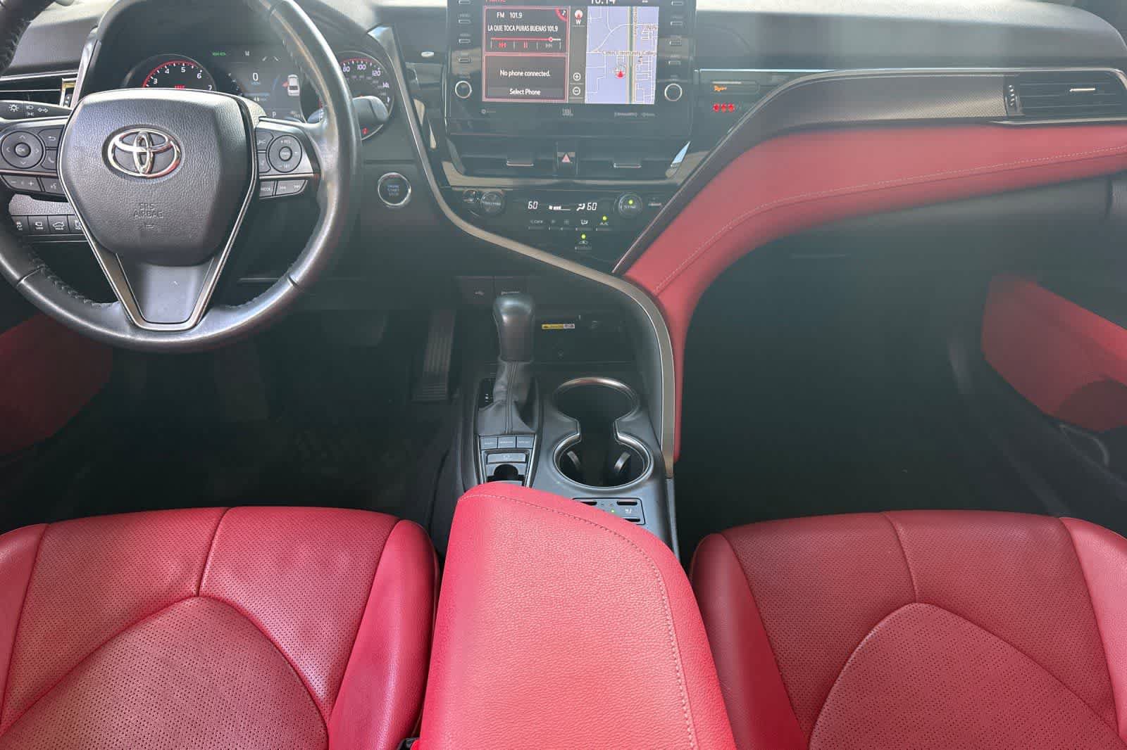 Used 2022 Toyota Camry XSE w/ Navigation Package FWD image 4
