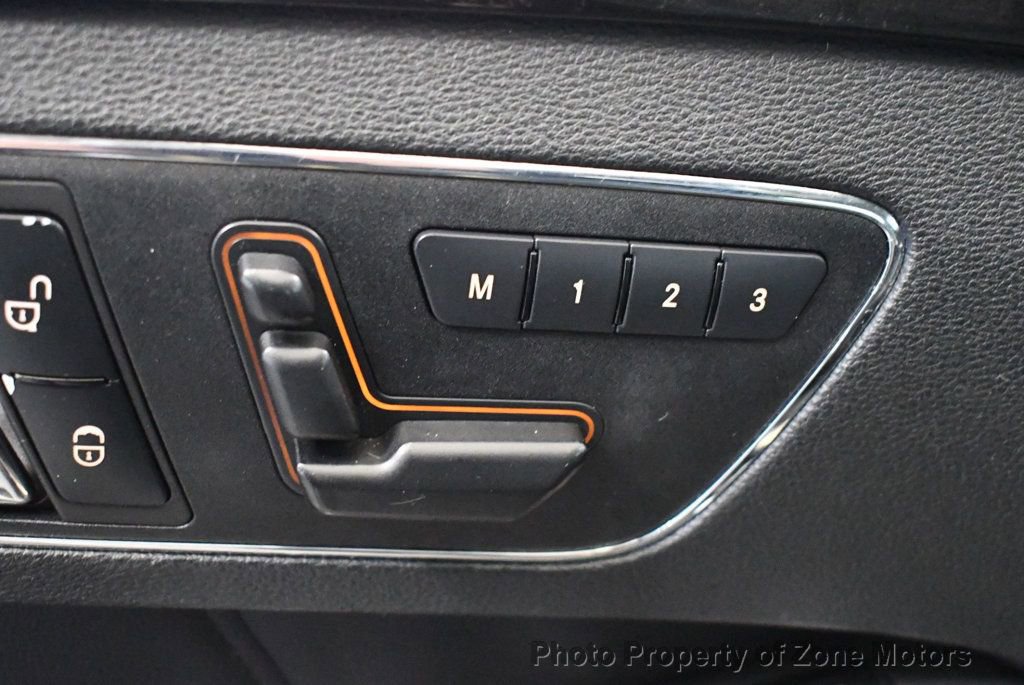 Used 2010 Mercedes-Benz E 550 4MATIC Sedan image 31