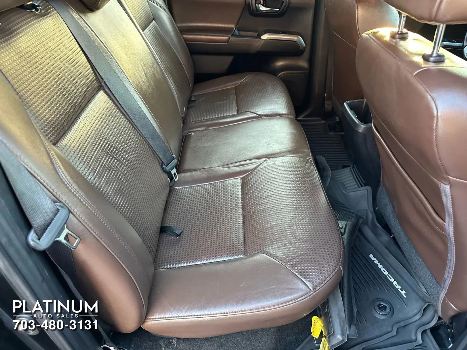 Used 2019 Toyota Tacoma Limited image 15