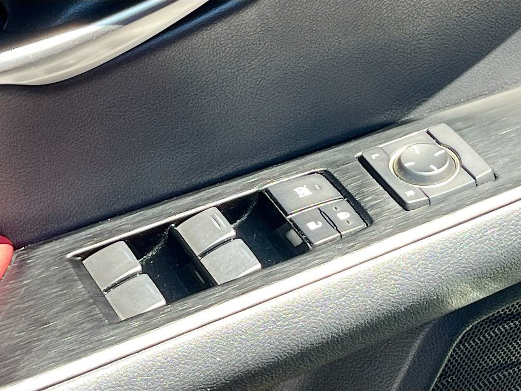Used 2019 Lexus UX 200 F Sport w/ F Sport Premium Package FWD image 18