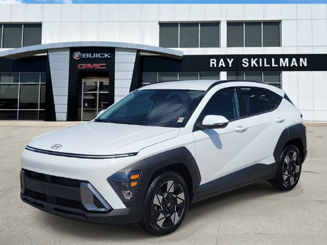 Used 2025 Hyundai Kona SEL FWD image 3