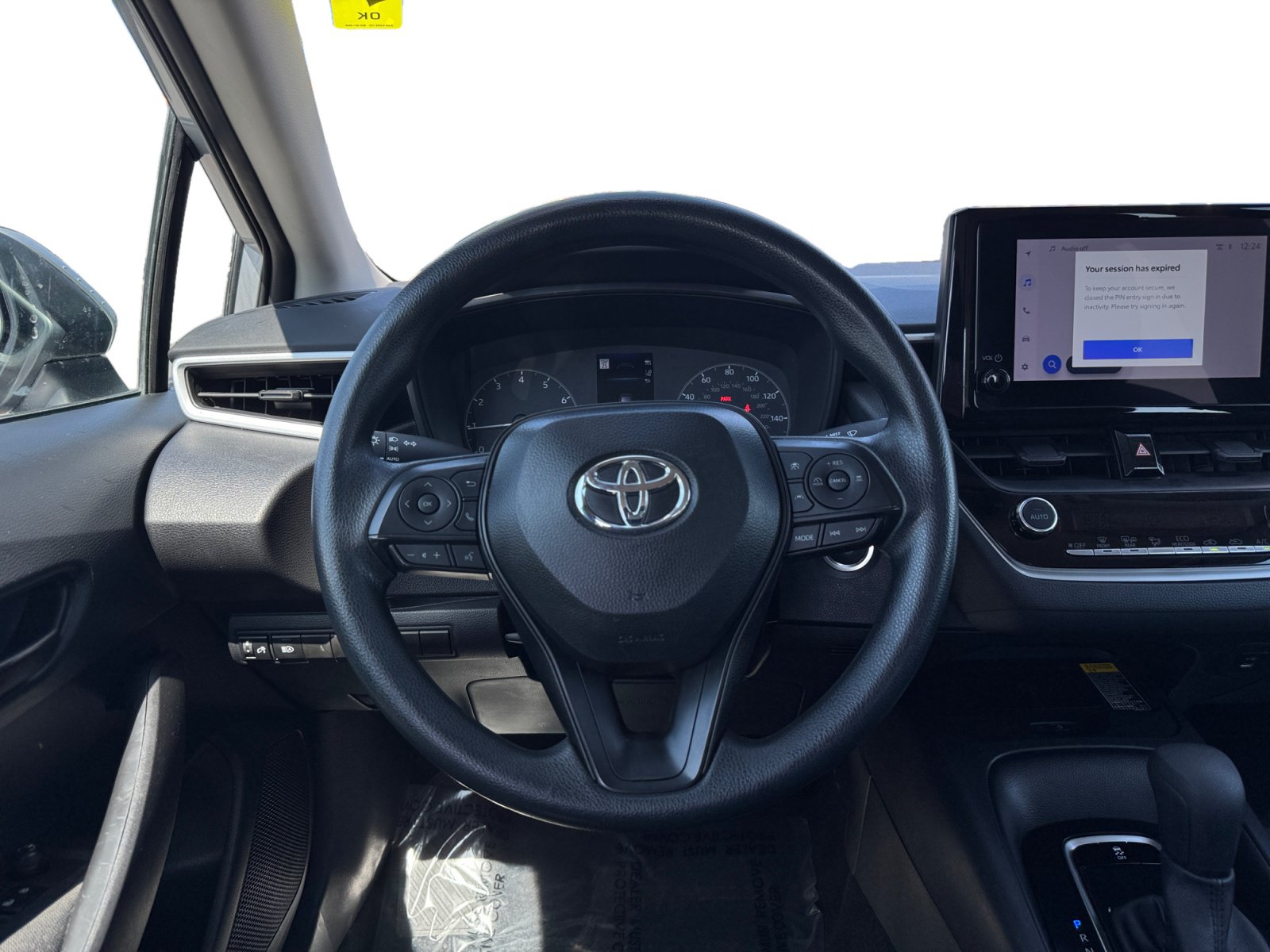 Used 2025 Toyota Corolla LE w/ LE Premium Package FWD image 12
