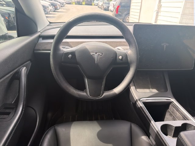 Used 2021 Tesla Model Y Long Range AWD/4WD image 13