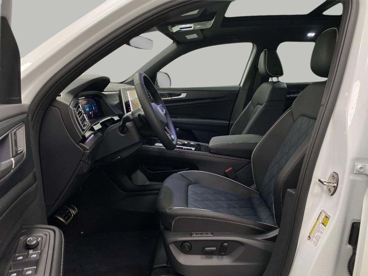 New 2026 Volkswagen Atlas Cross Sport SEL Premium R-Line image 32