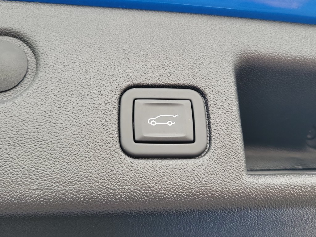 Used 2024 Chevrolet Equinox LT w/ LPO, Floor Liner Package AWD/4WD image 35