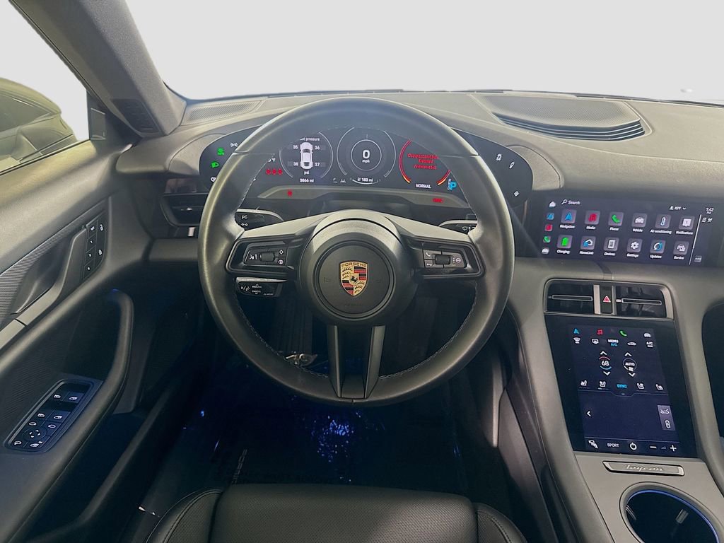 Used 2024 Porsche Taycan image 22