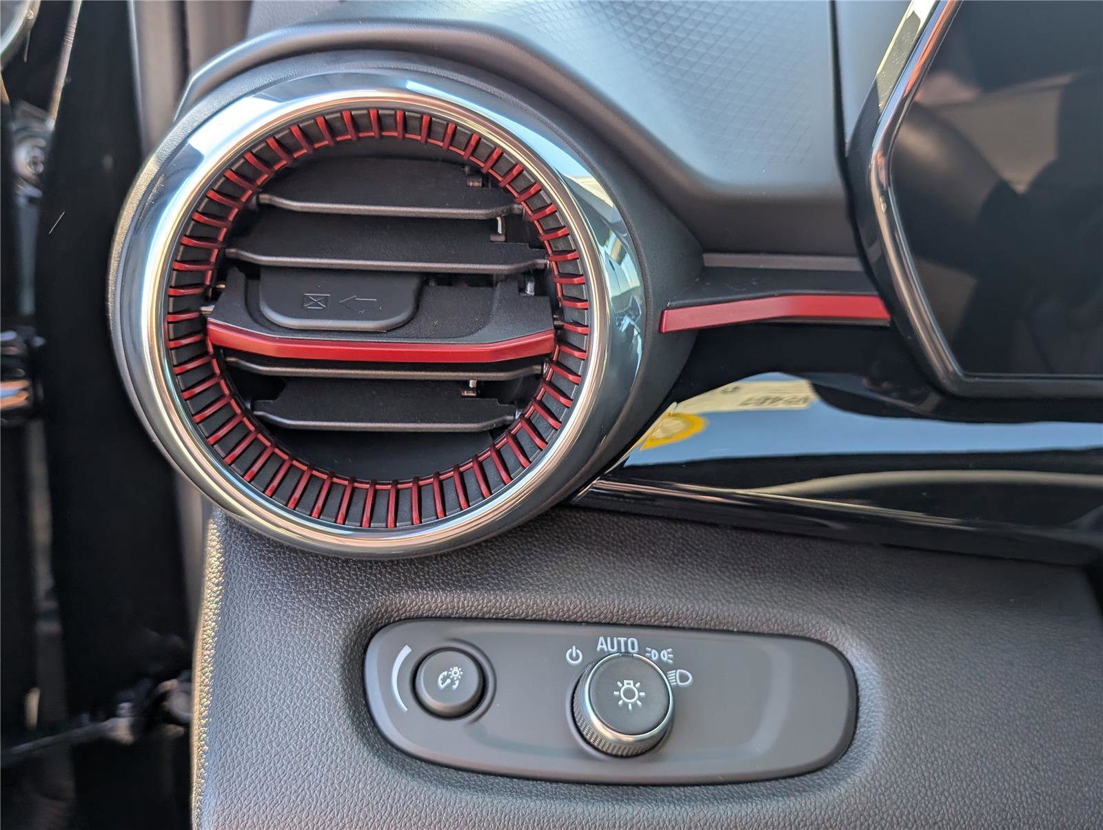 New 2026 Chevrolet Trax RS image 16