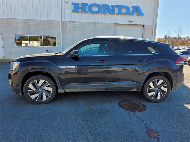 Used 2024 Volkswagen Atlas Cross Sport SE image 3