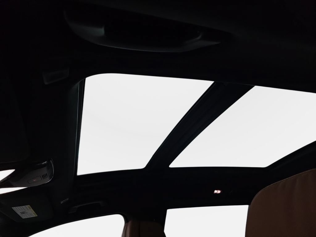 New 2027 BMW X7 M60i AWD/4WD image 29