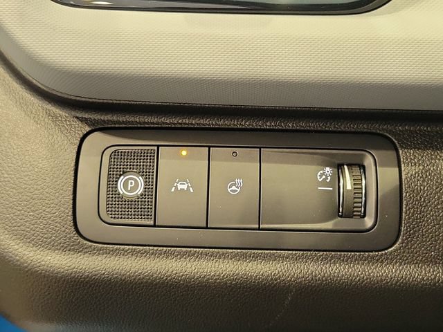 New 2027 Chevrolet Bolt LT w/ Comfort Package FWD image 20