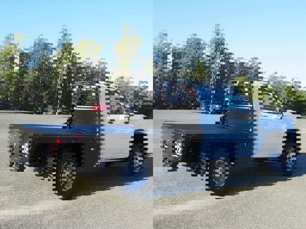 New 2025 Chevrolet Silverado 3500 W/T w/ WT Convenience Package image 6