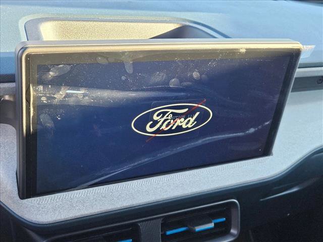 New 2025 Ford Maverick XLT image 12