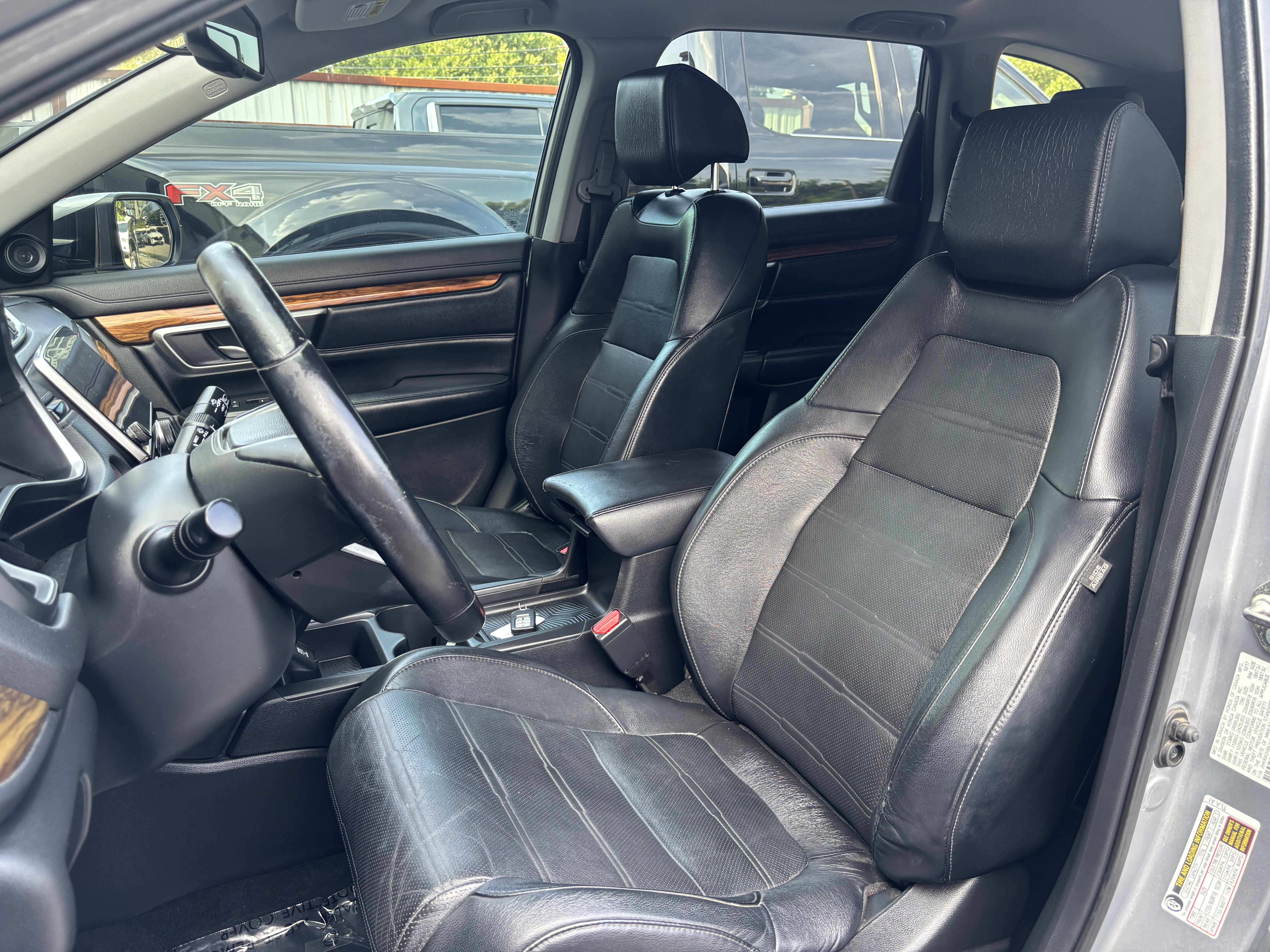 Used 2018 Honda CR-V Touring image 14