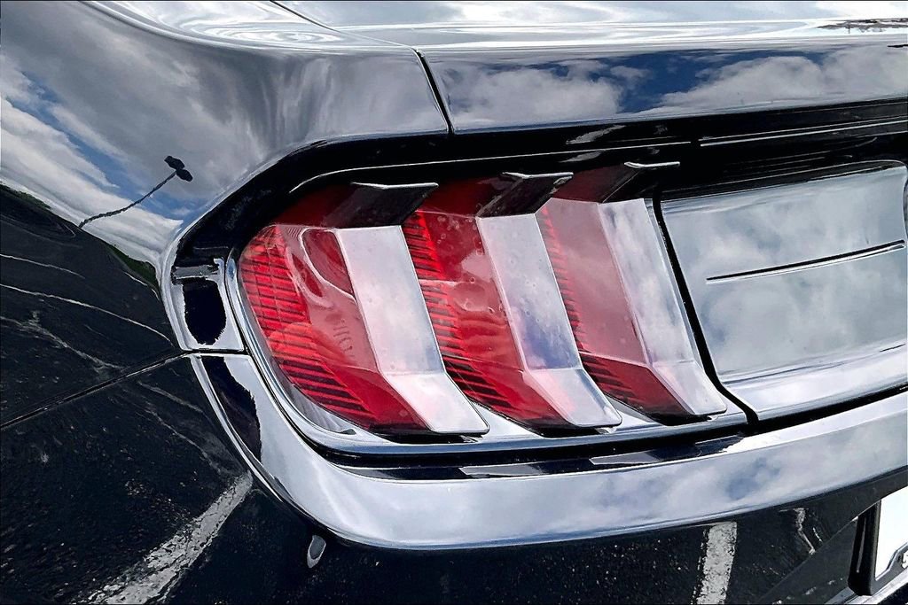 Used 2019 Ford Mustang Bullitt w/ Bullitt Electronics Package RWD image 30