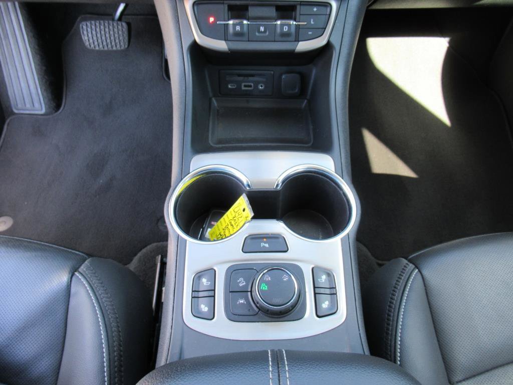 Used 2022 GMC Terrain Denali image 20