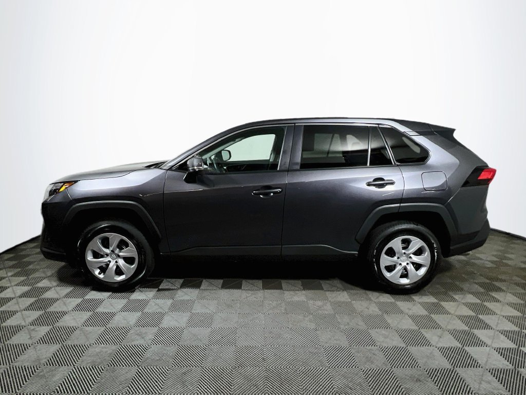 Certified 2025 Toyota RAV4 LE AWD/4WD image 4