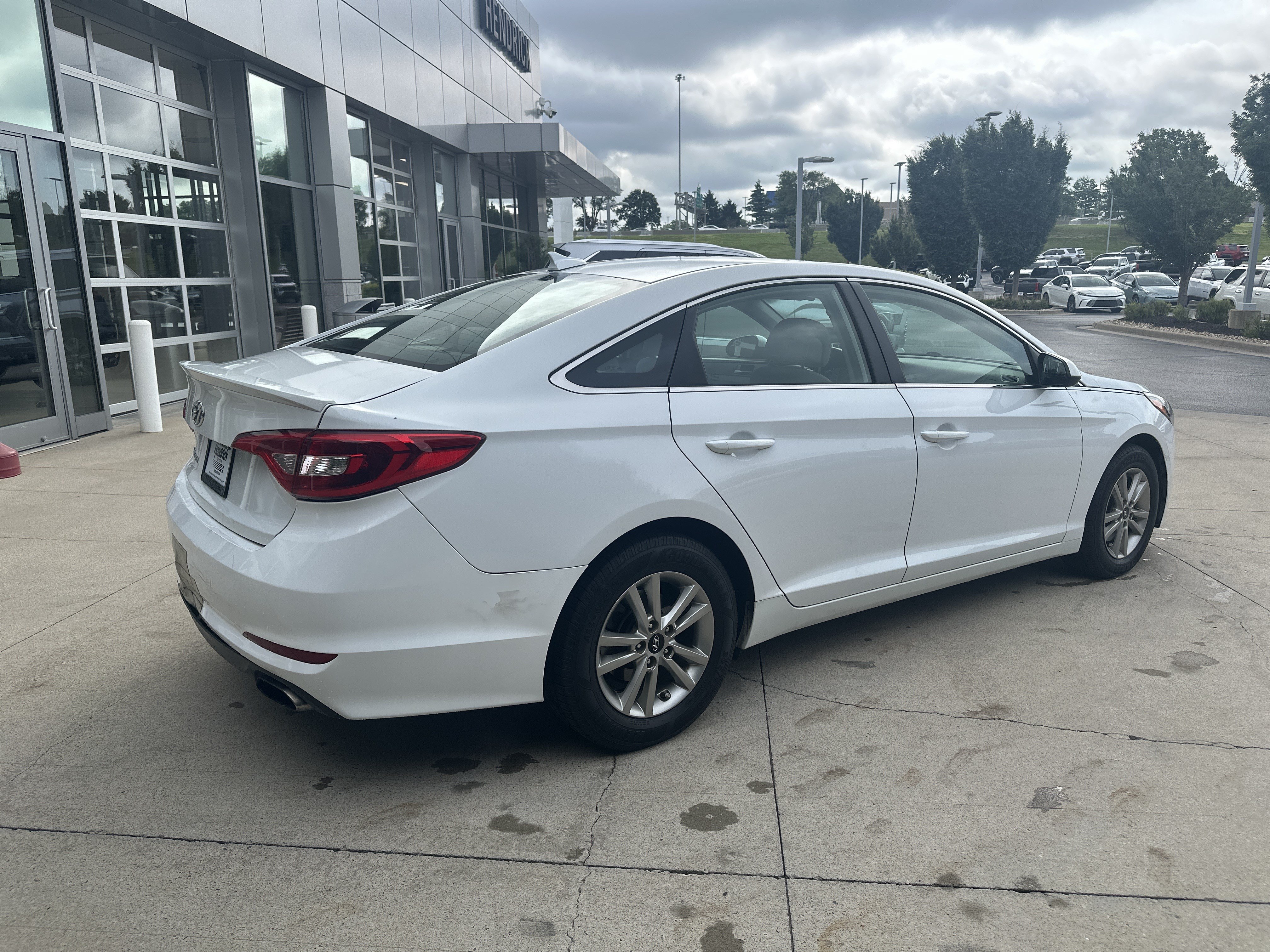 Used 2017 Hyundai Sonata SE FWD image 7