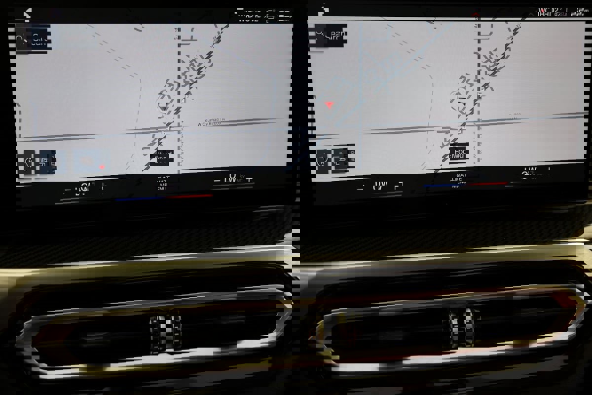 Used 2024 BMW M3 Competition w/ Executive Package image 8