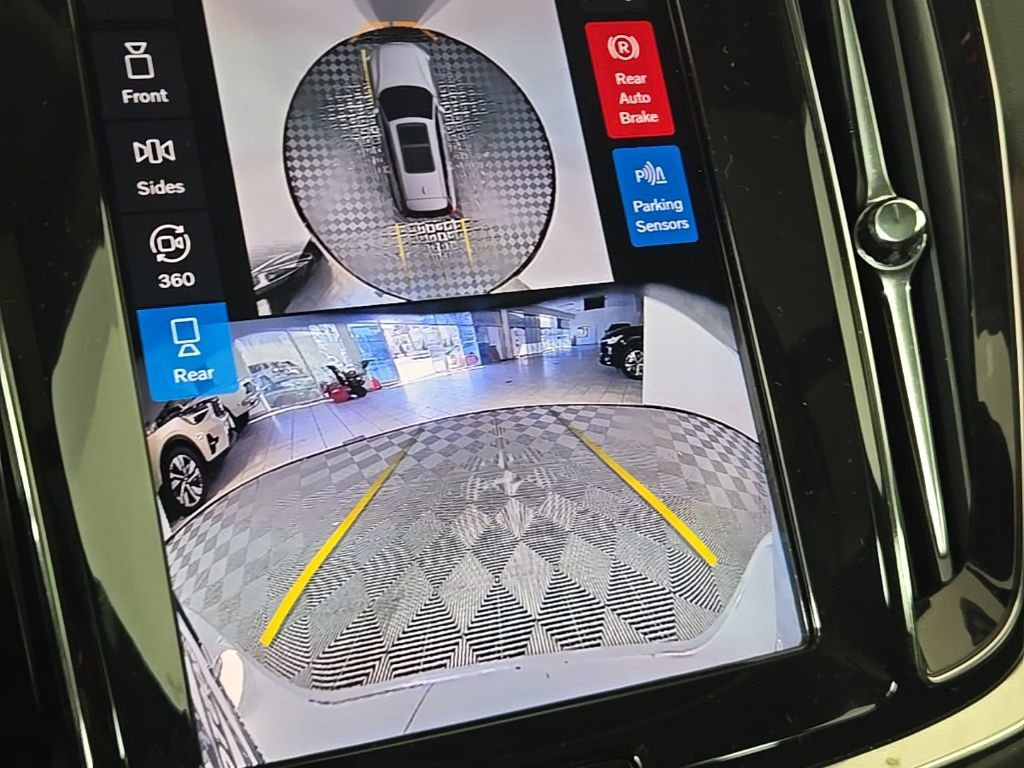 Certified 2025 Volvo V60 B5 Cross Country Plus image 28