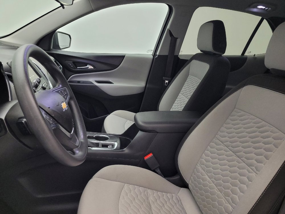 Used 2019 Chevrolet Equinox LS w/ LS Convenience Package AWD/4WD image 17