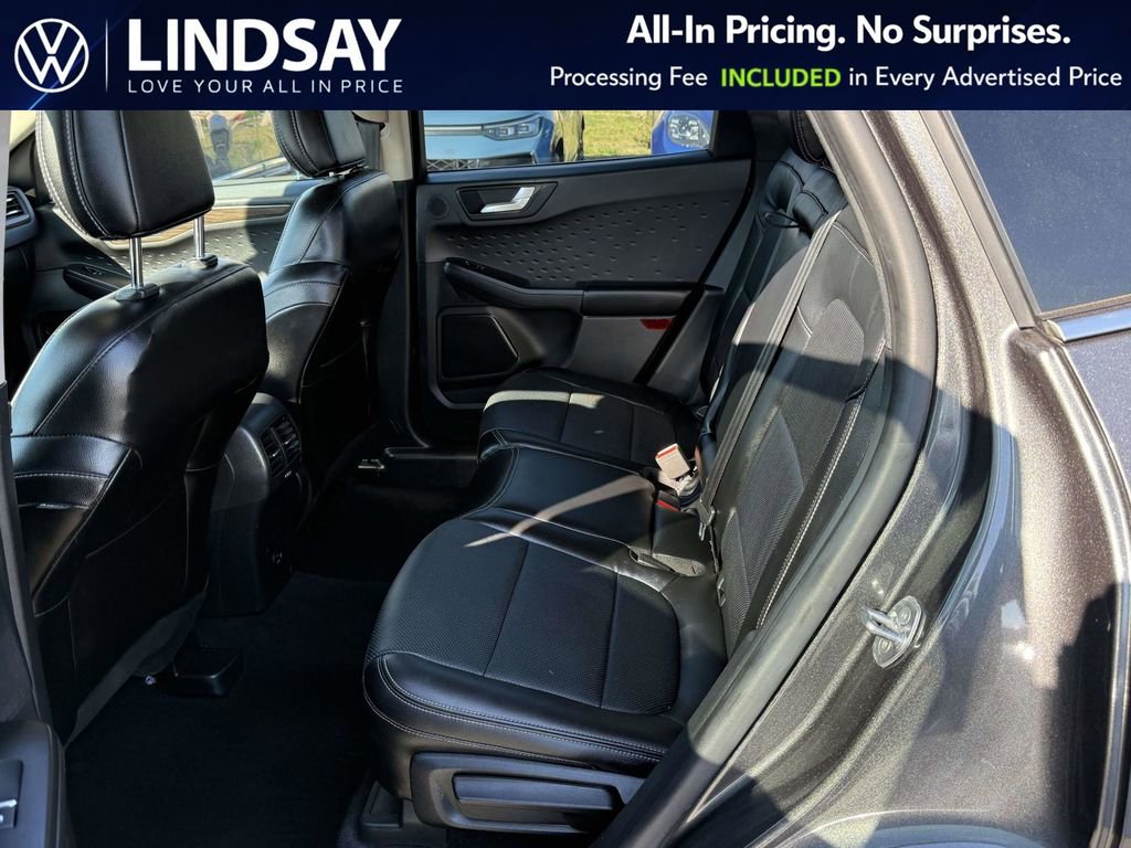 Used 2020 Ford Escape Titanium image 14