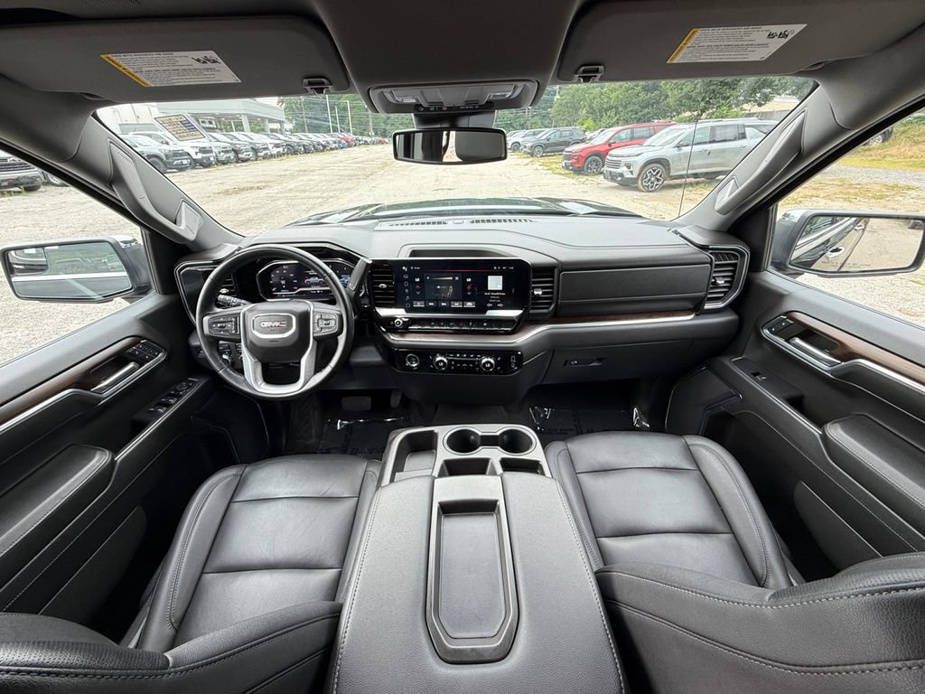 Used 2024 GMC Sierra 1500 SLT AWD/4WD image 23