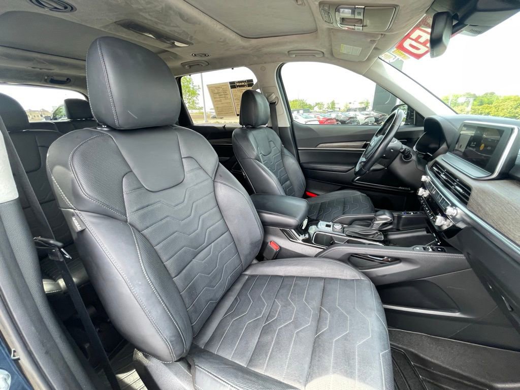 Used 2021 Kia Telluride SX w/ SX Prestige Package image 32