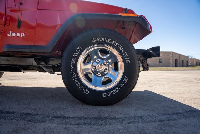 Used 1993 Jeep Wrangler S image 12