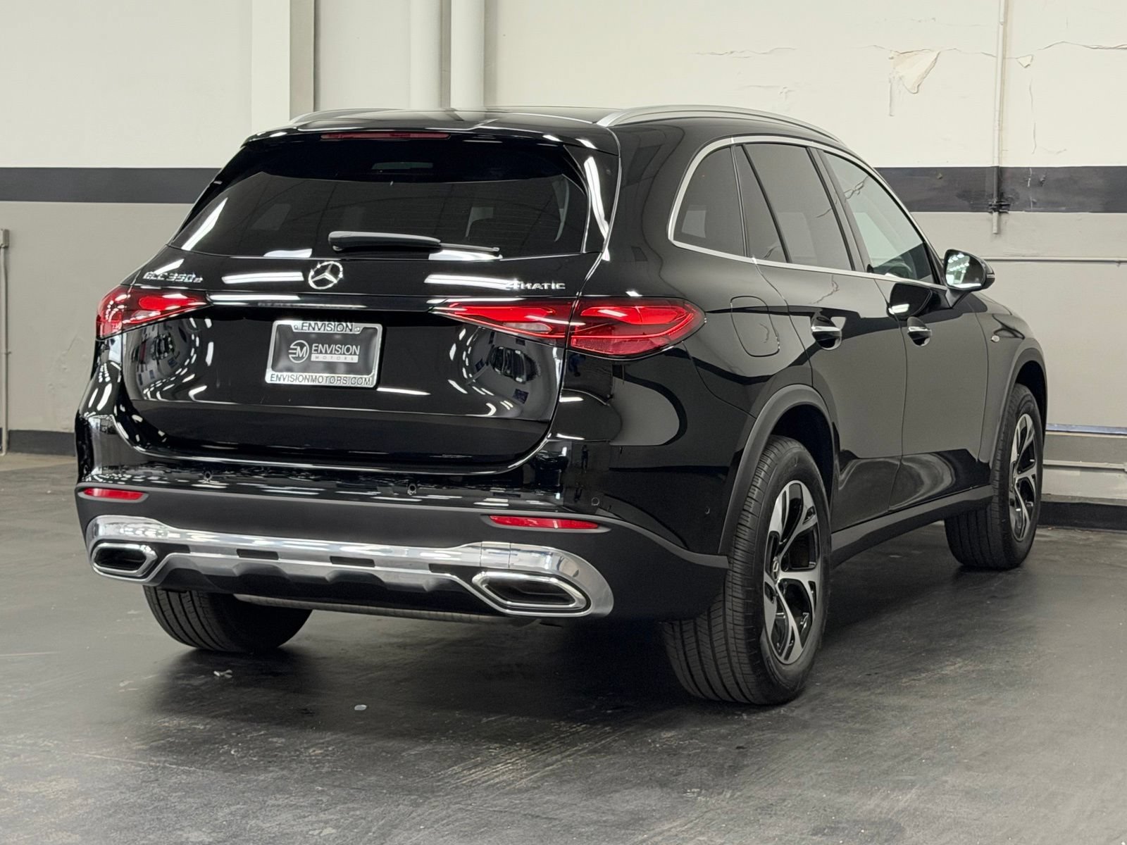 Used 2025 Mercedes-Benz GLC 350e 4MATIC image 12