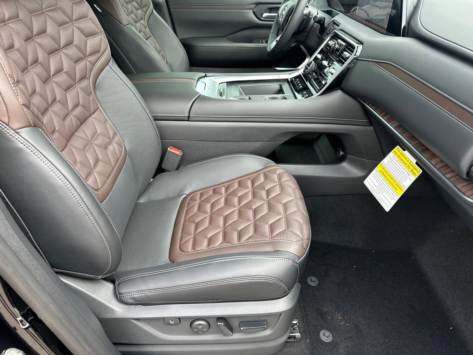 New 2026 Nissan Armada Platinum Reserve image 13