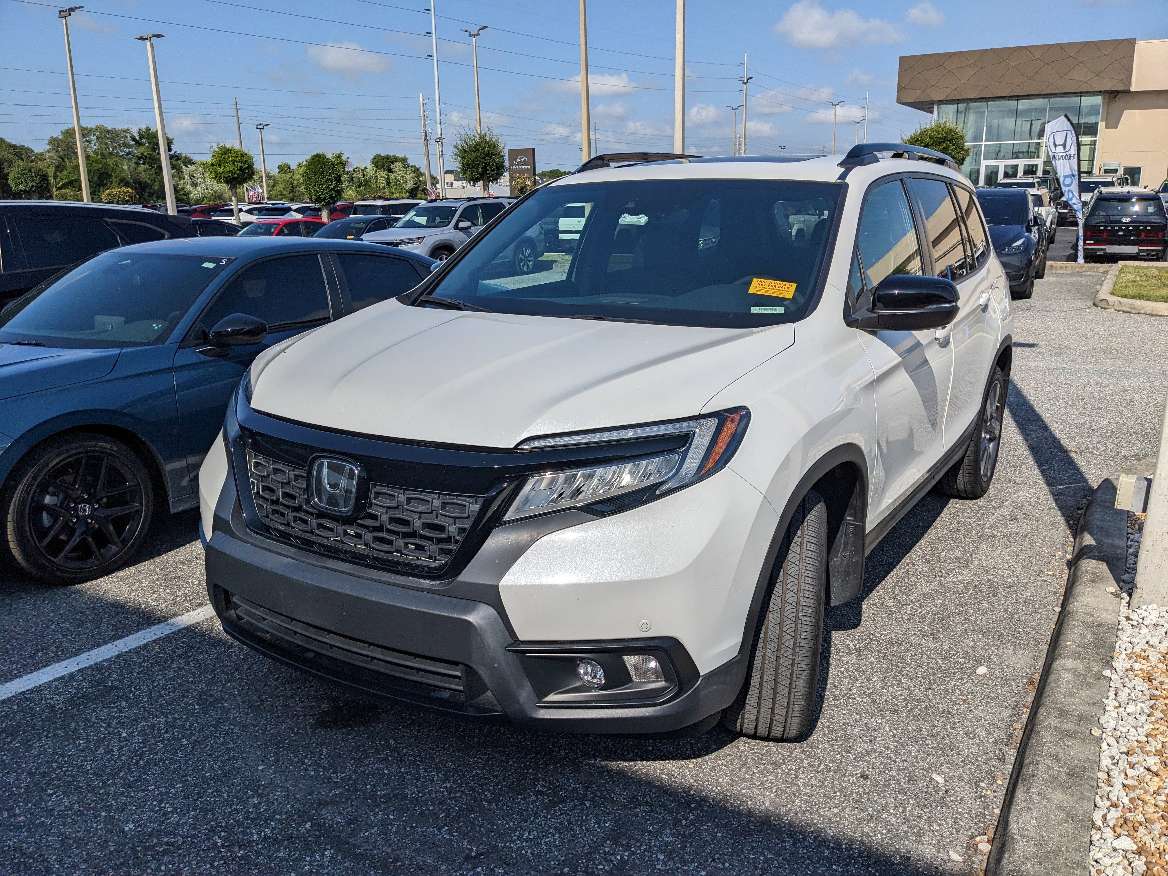 Used 2020 Honda Passport Touring image 1
