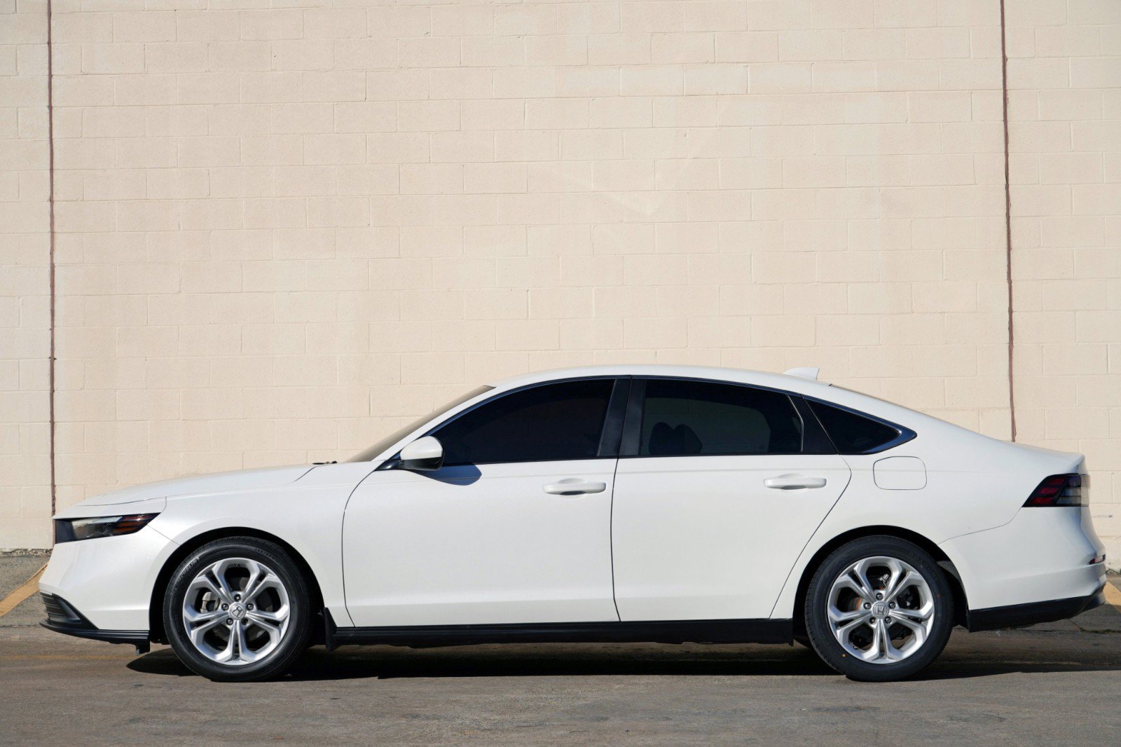 Used 2024 Honda Accord LX image 8