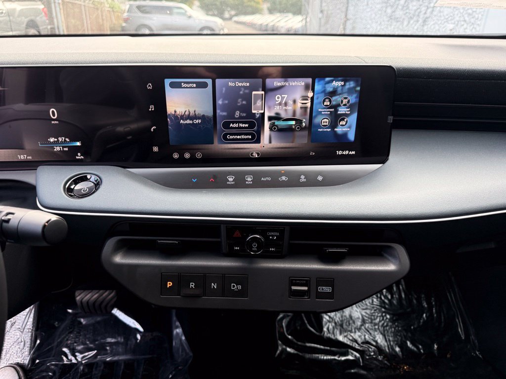 New 2026 Nissan Leaf FWD image 18