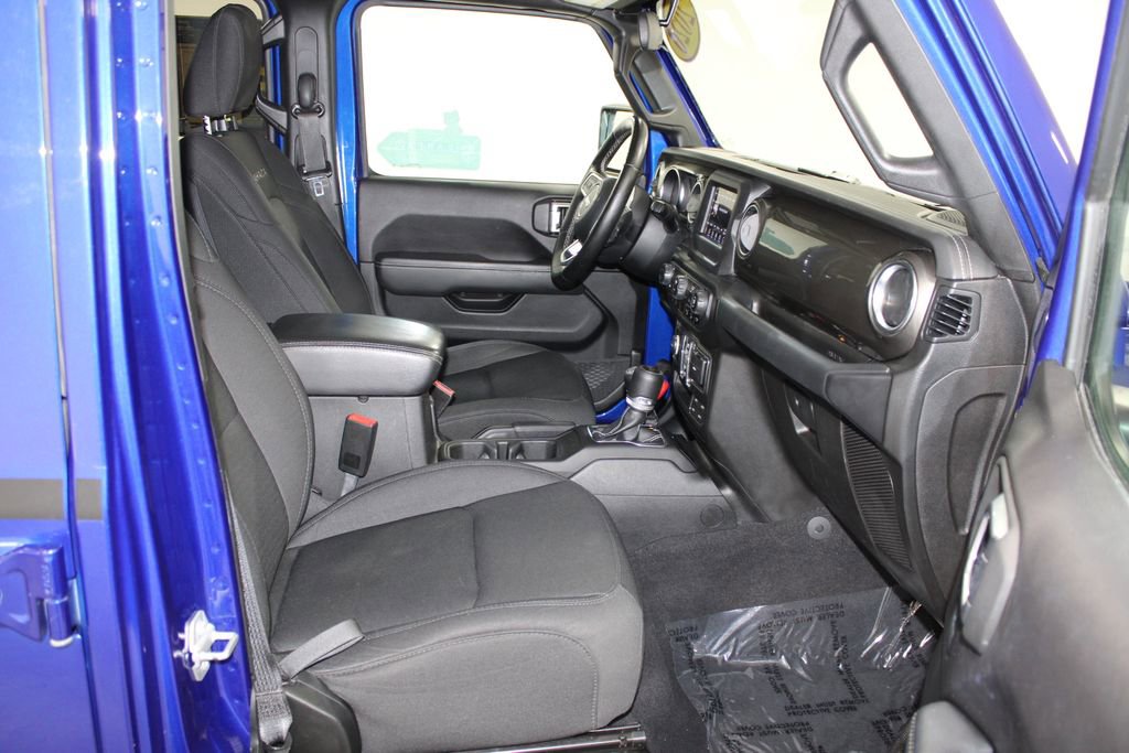 Used 2020 Jeep Wrangler Unlimited Sahara w/ LED Lighting Group image 26