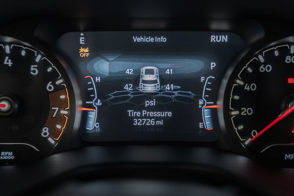 Certified 2023 Jeep Compass Latitude AWD/4WD image 31