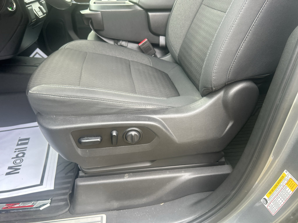 Used 2020 Chevrolet Silverado 1500 RST AWD/4WD image 16