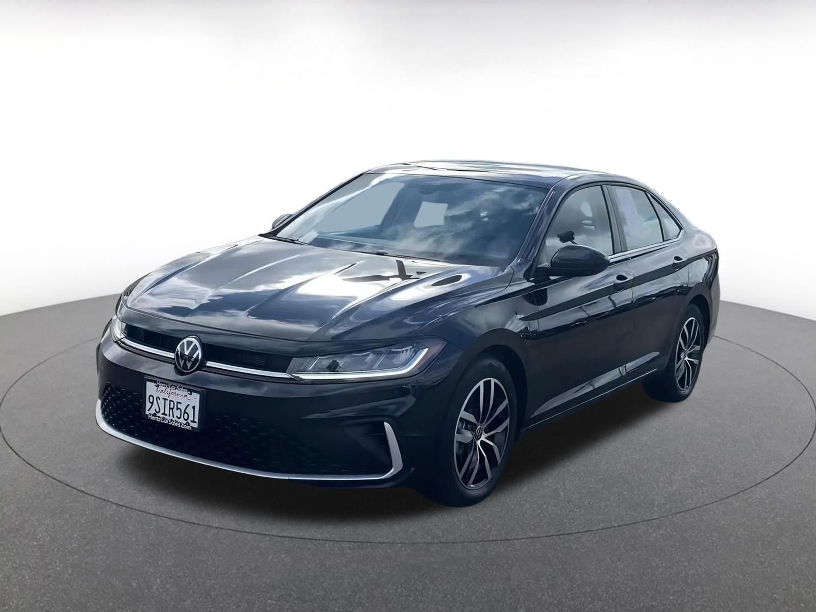 Used 2025 Volkswagen Jetta SE image 7