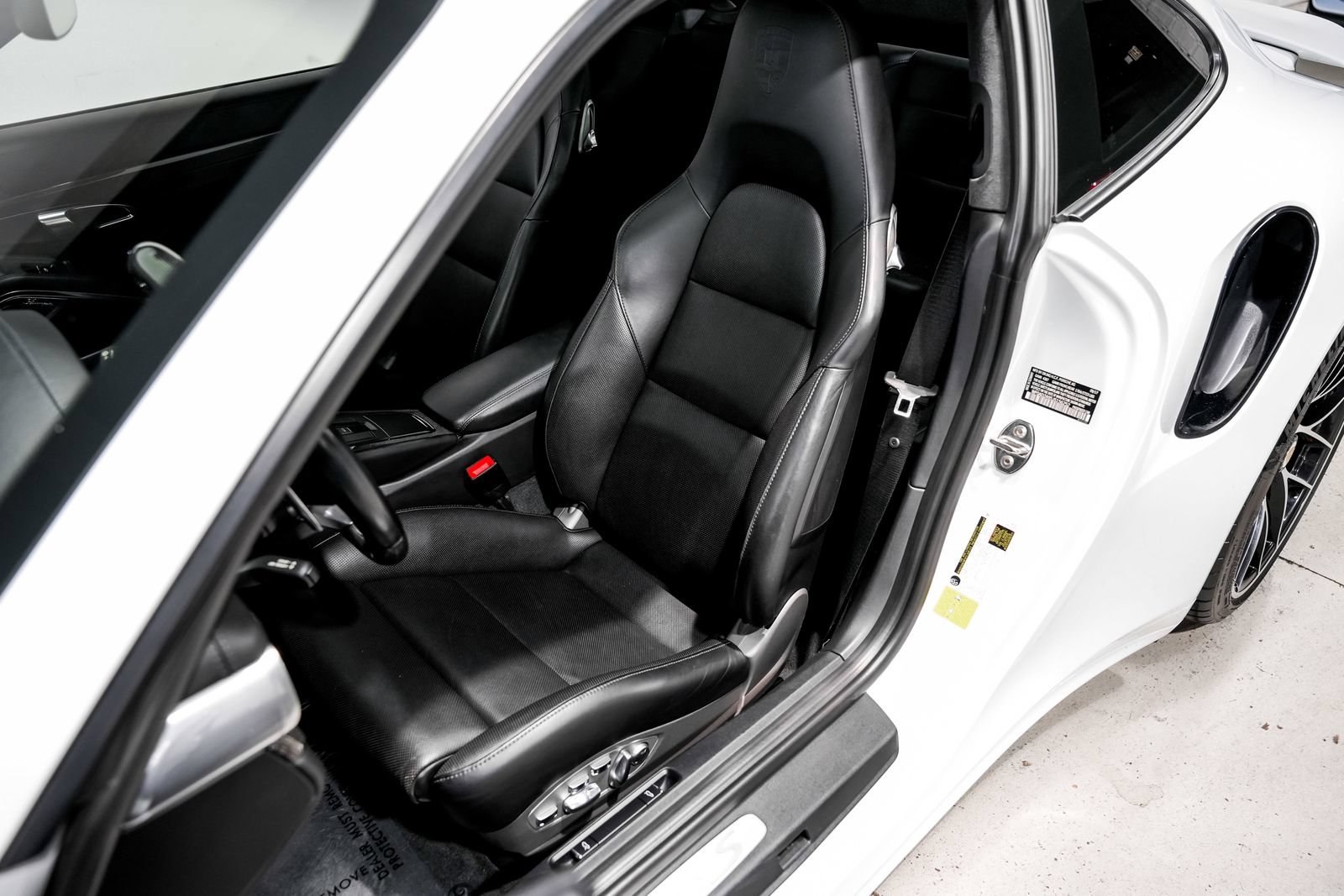Used 2018 Porsche 911 Turbo S AWD/4WD image 22