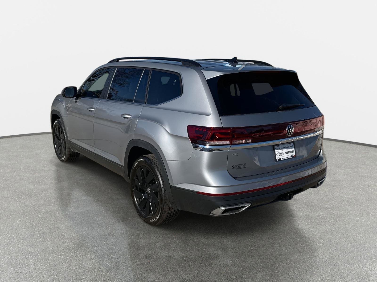 New 2026 Volkswagen Atlas SE image 7