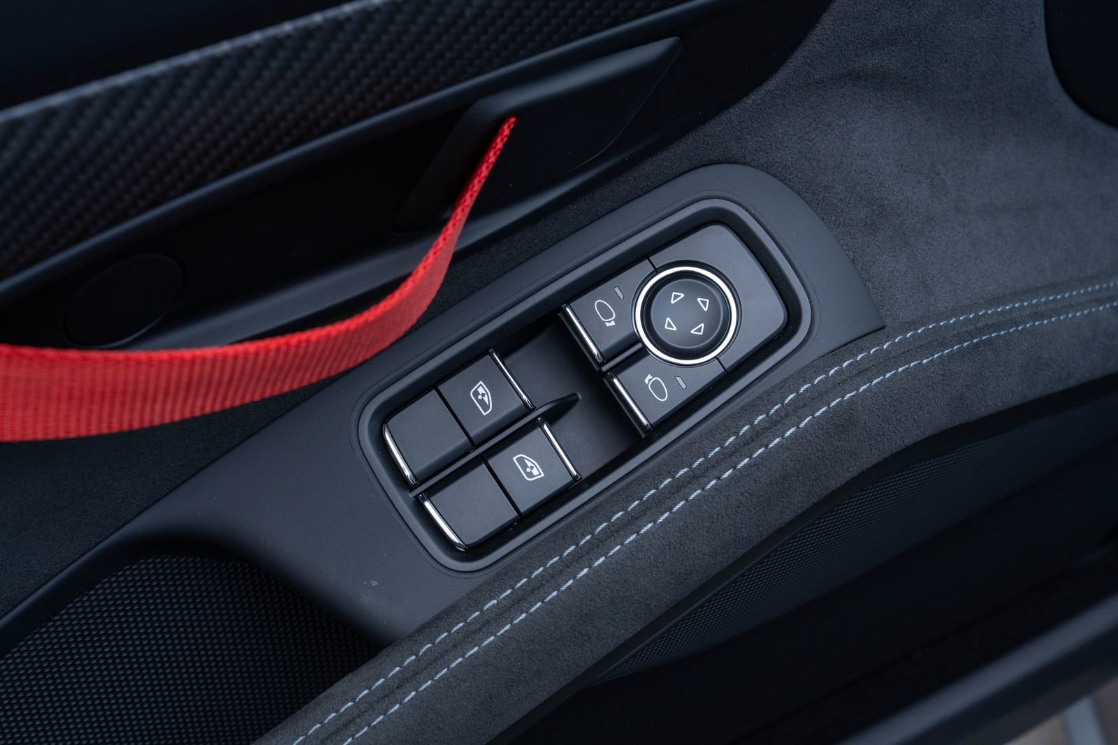 Certified 2025 Porsche 718 Cayman GT4 RS image 23