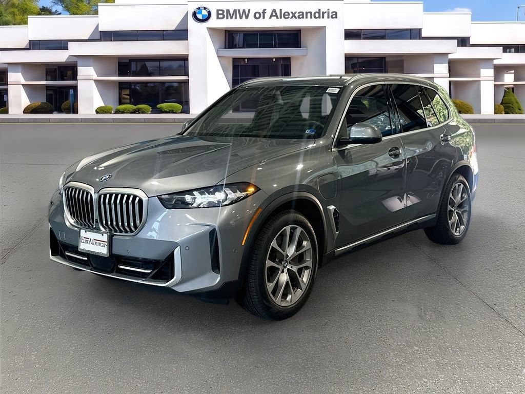 Used 2024 BMW X5 xDrive50e AWD/4WD image 1