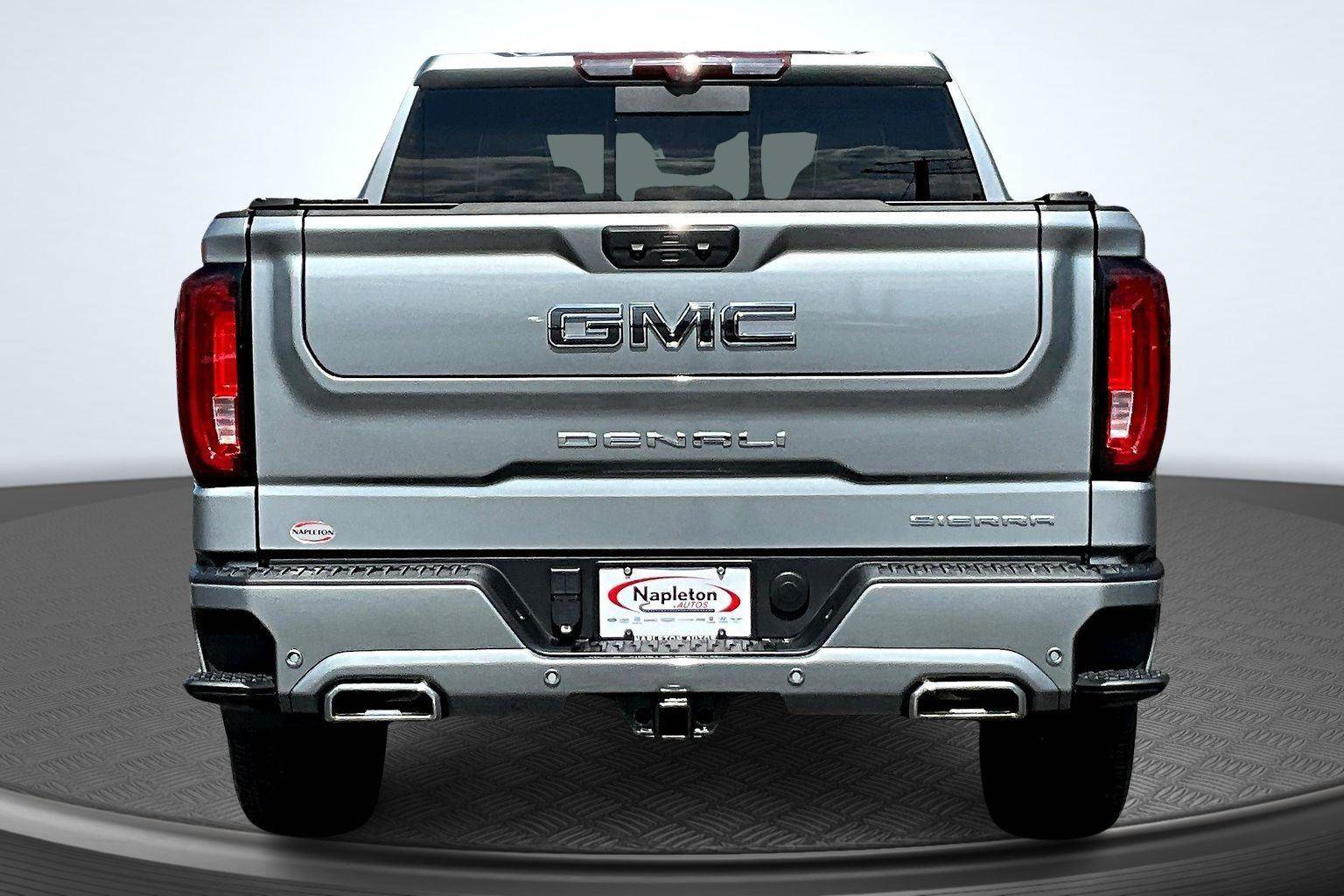 Used 2024 GMC Sierra 1500 Denali Ultimate AWD/4WD image 4