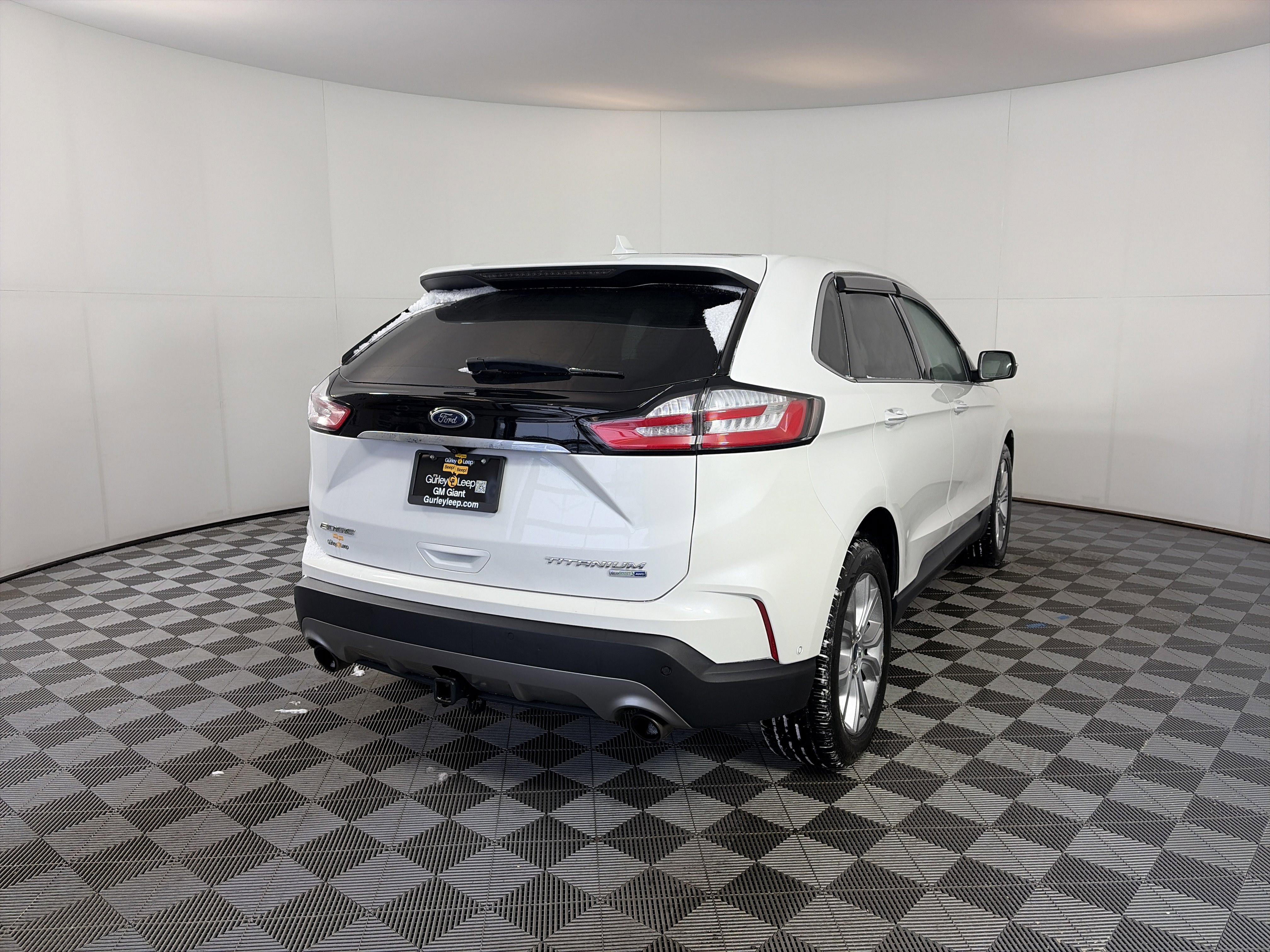 Used 2020 Ford Edge Titanium w/ Equipment Group 301A image 10