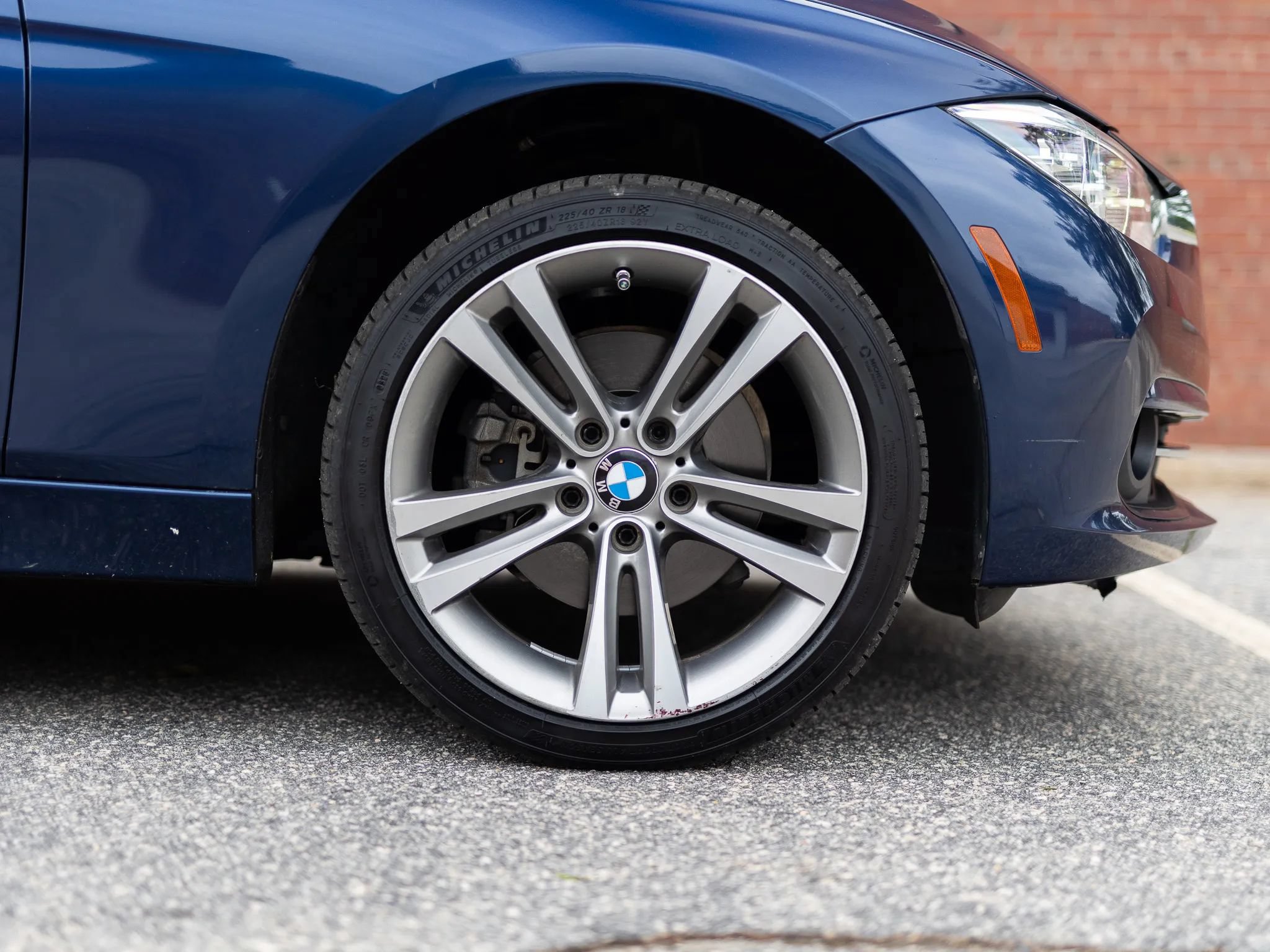 Used 2018 BMW 330i Sedan RWD image 15