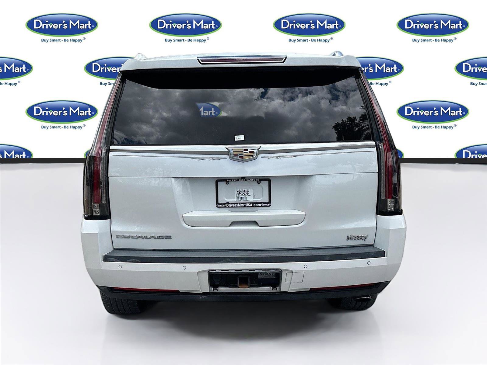 Used 2016 Cadillac Escalade Luxury RWD image 6