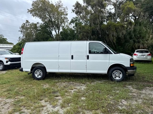 New 2025 Chevrolet Express 2500 Work Van 3D Extended Cargo Van w/ Driver Convenience Package RWD image 19