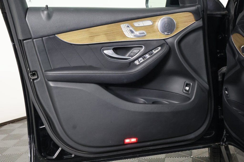Used 2018 Mercedes-Benz GLC 300 image 12