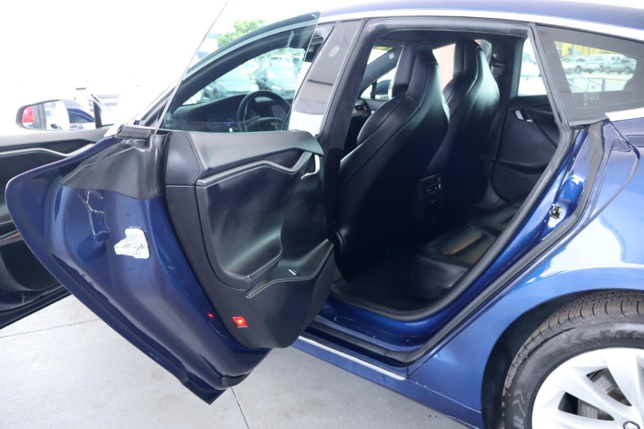 Used 2018 Tesla Model S 100D AWD/4WD image 30