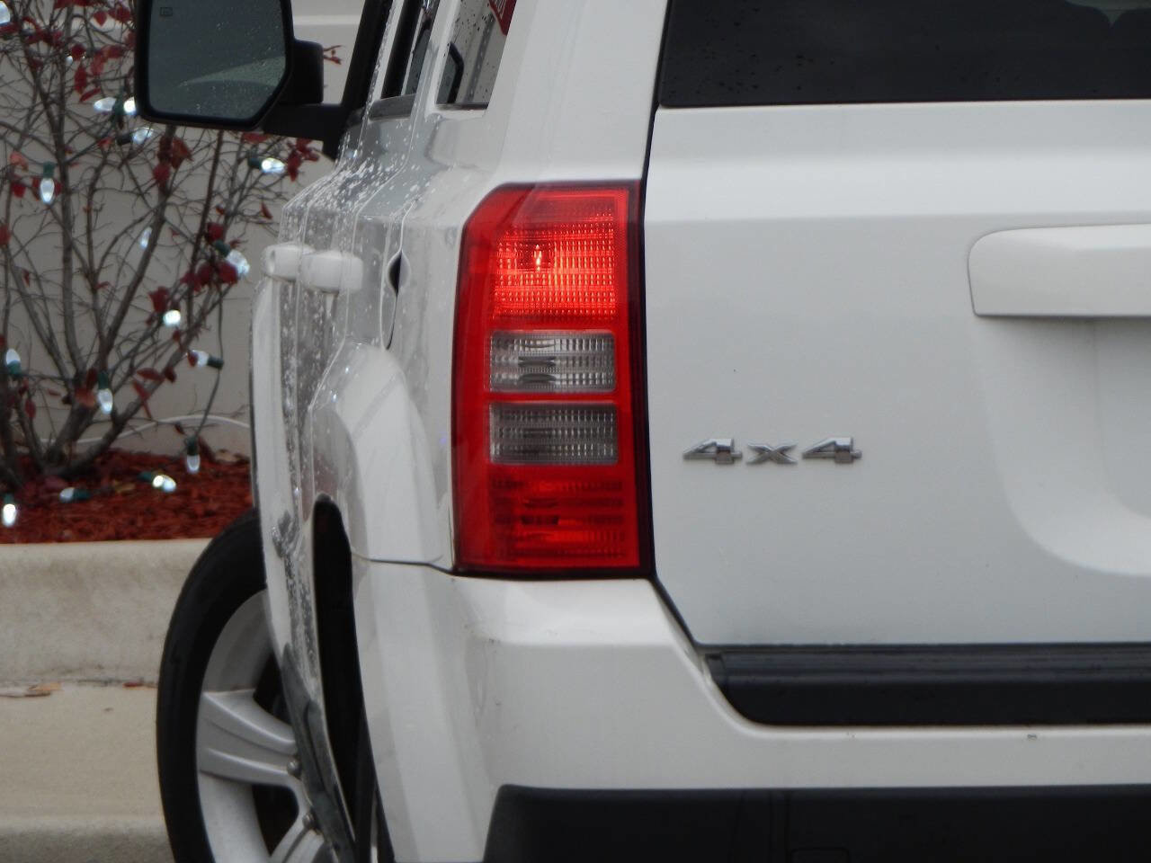 Used 2011 Jeep Patriot Latitude AWD/4WD image 1