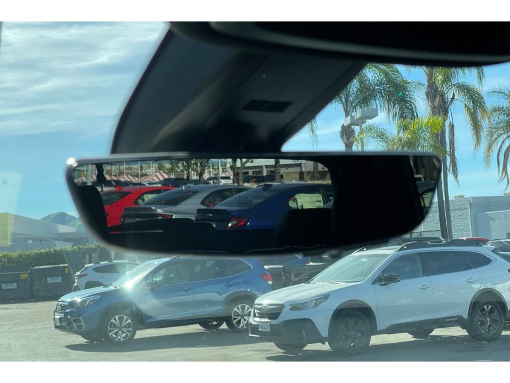 Used 2022 Chevrolet Traverse RS image 25